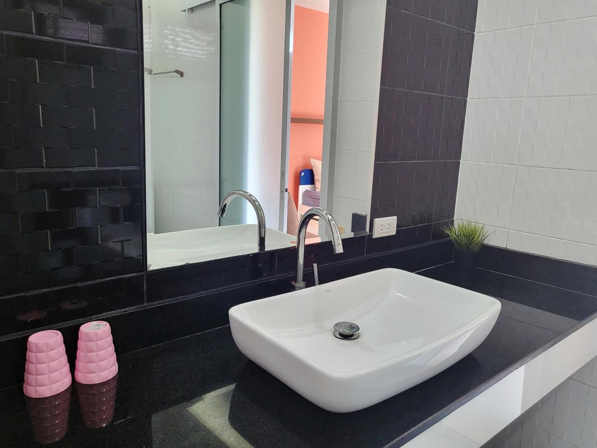 E Villa , Private Pool Villa For Your Family Hua Hin Bagian luar foto
